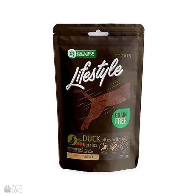 Мягкие лакомства для кошек Nature's Protection Lifestyle Soft Duck